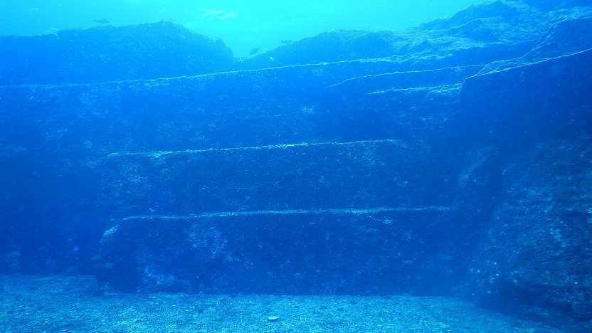 Yonaguni underwater japan