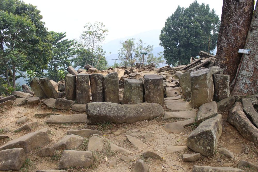 Indonesia pyramid gunung padang