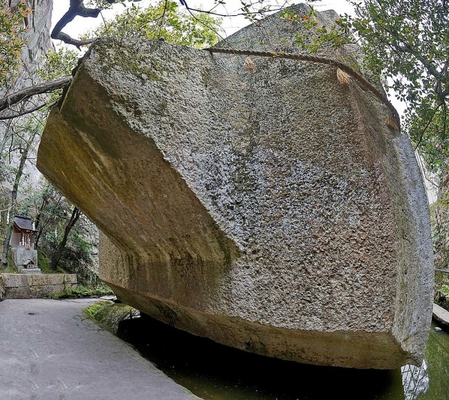 megalithic japan