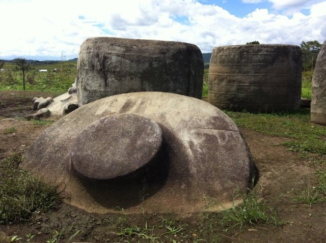 bada-indonesia-megaliths