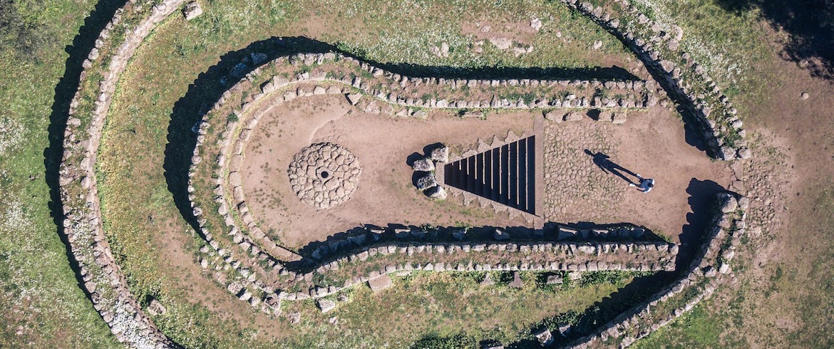 Pozzo-sacro-santa-cristina-sardinia