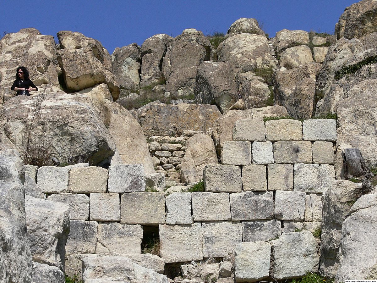 thracians megalithic peperikon