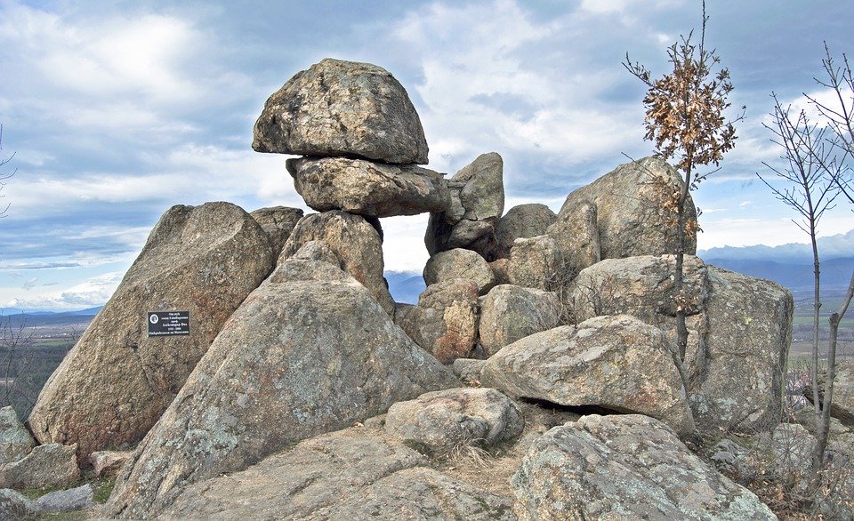 thracians megaliths