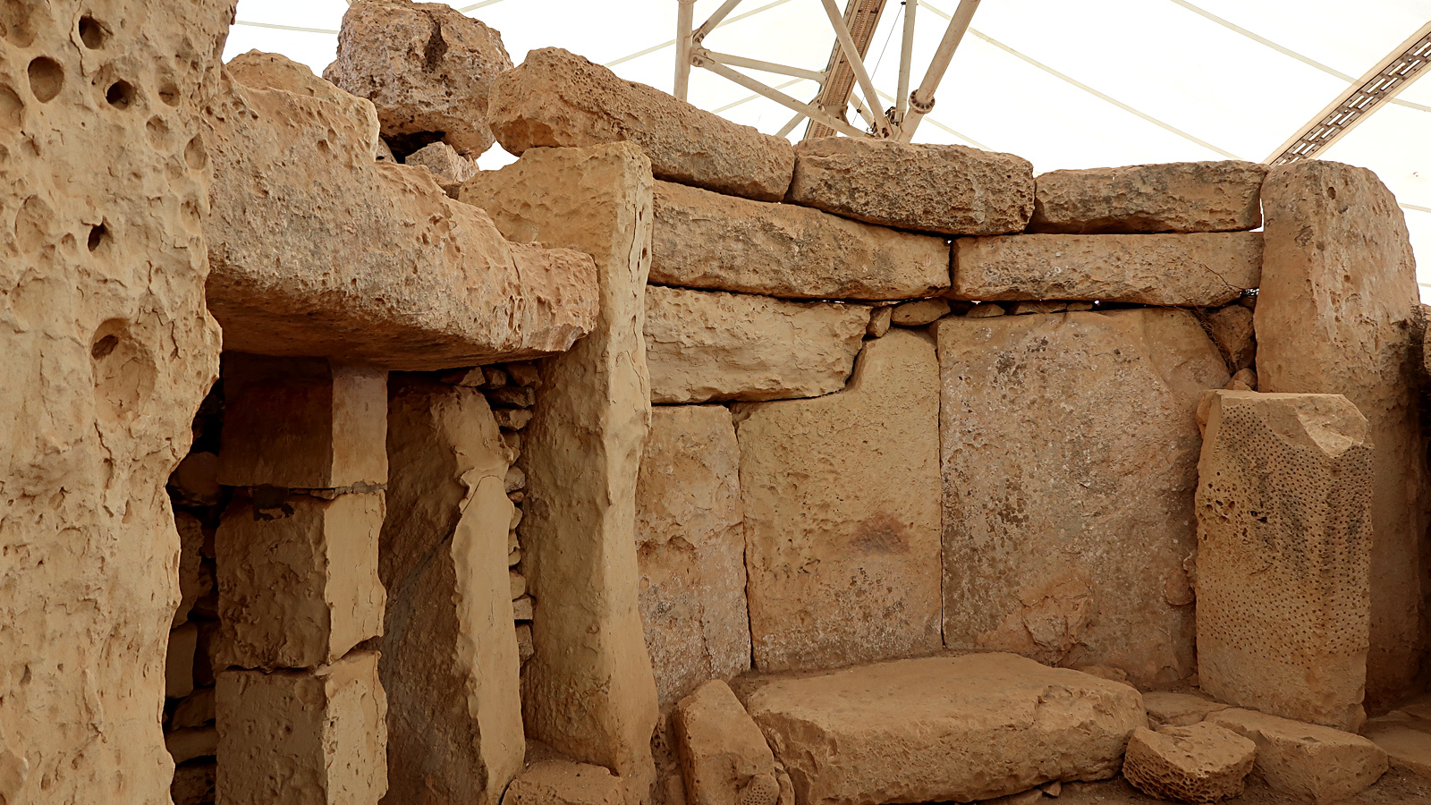 Mnajdra Temple Inside