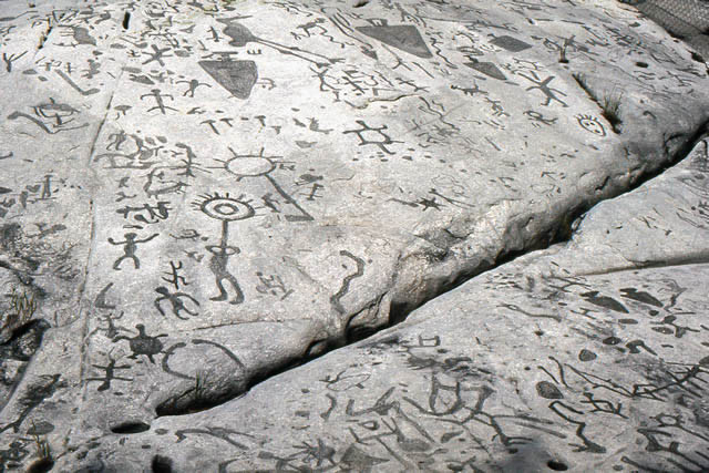 peterborough petroglyphs Canada