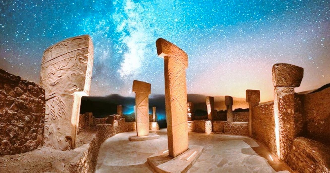 Megalithic pillars at Göbekli Tepe