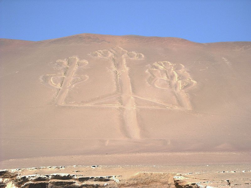 Paracas Candelabra in Perù